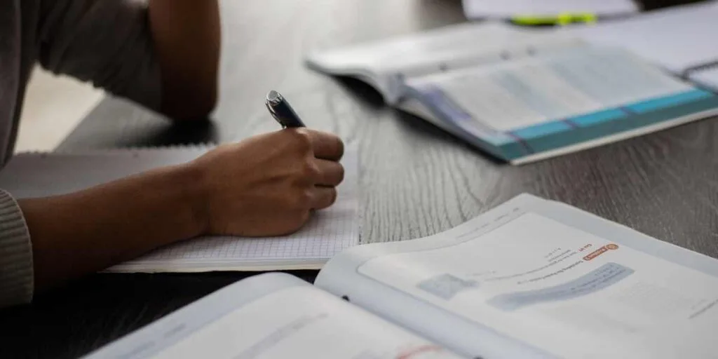 Questionnaire For Quantitative Research:: Examples